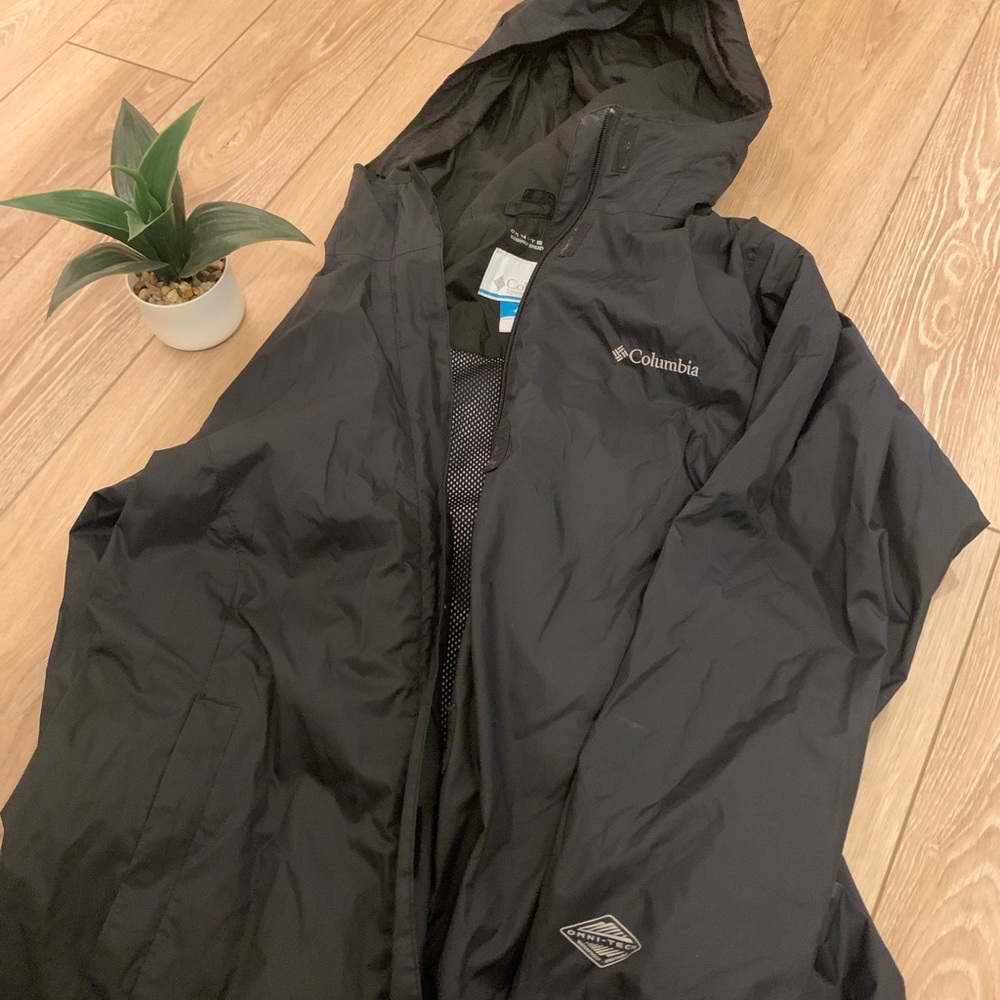 Brand new Columbia rain jacket she’ll
